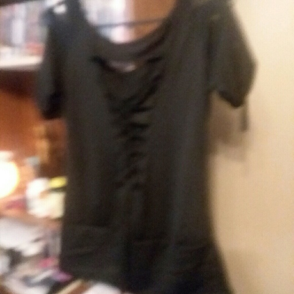 Black nice shirt with cat  size xl - Picture 2 of 2